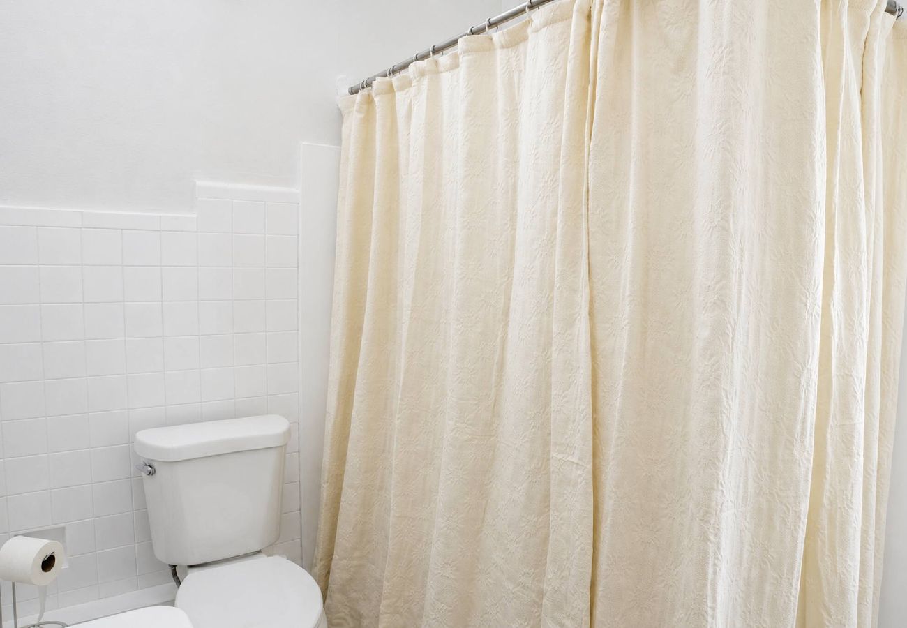 Apartment in San Juan - Cozy 2BR with a View Steps from La Cerra 