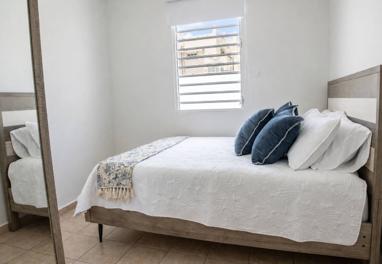 Apartment in San Juan - Cozy 2BR with a View Steps from La Cerra 