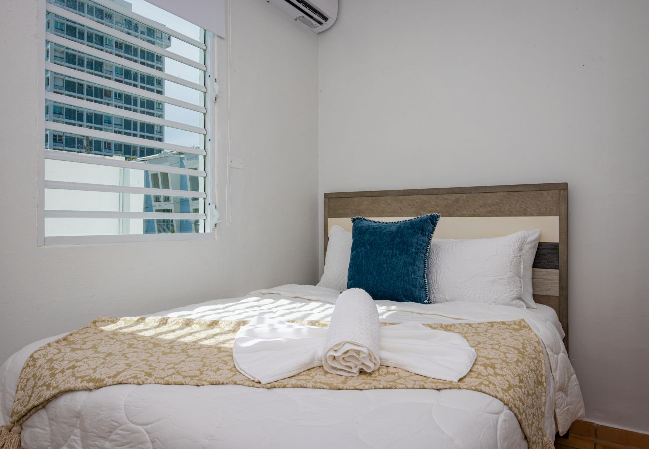 Apartment in San Juan - Cozy 2BR with a View Steps from La Cerra 