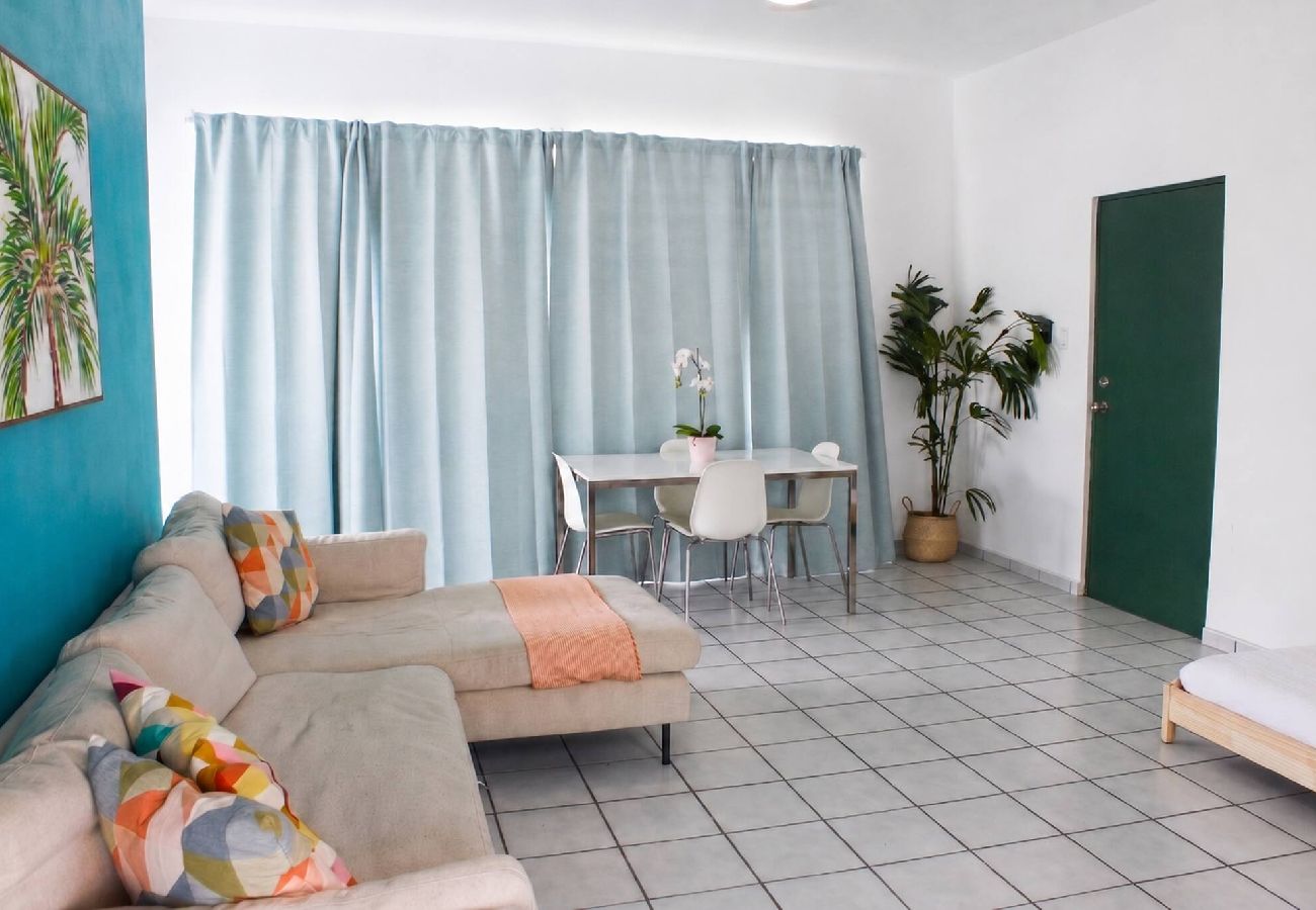 Apartment in San Juan - Budget Friendly 1BR w Balcony Steps from Beach 