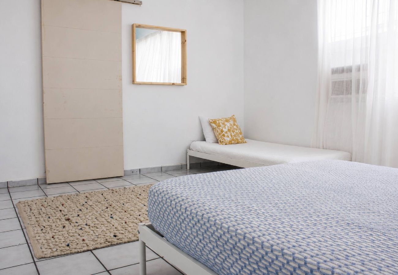 Apartment in San Juan - Budget Friendly 1BR w Balcony Steps from Beach 