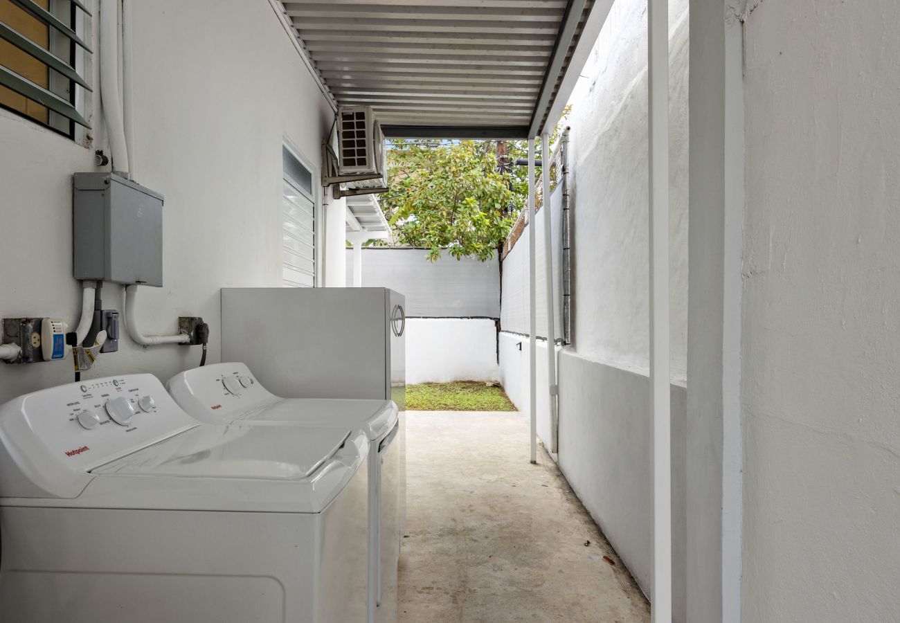 House in Carolina - Modern 3BR Home in Carolina Near Beaches & Airport