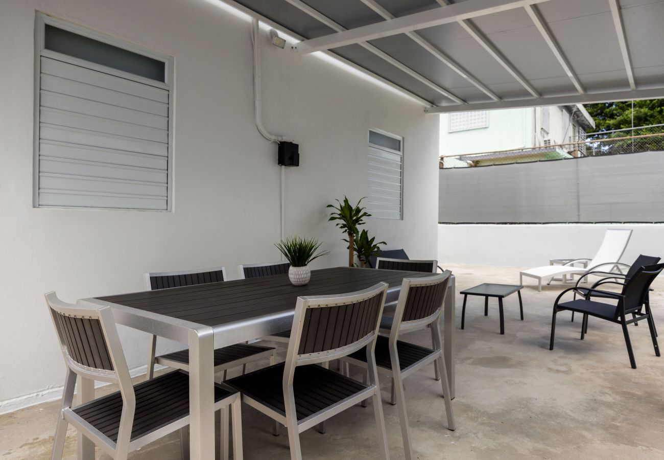 House in Carolina - Modern 3BR Home in Carolina Near Beaches & Airport