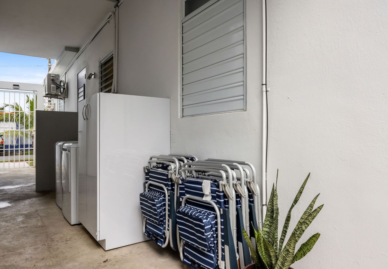 House in Carolina - Modern 3BR Home in Carolina Near Beaches & Airport
