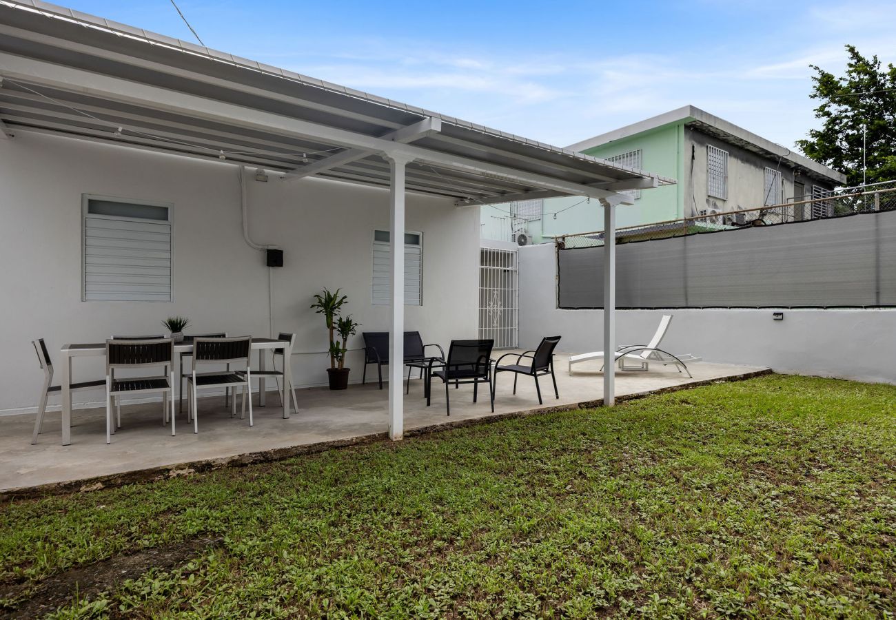 House in Carolina - Modern 3BR Home in Carolina Near Beaches & Airport