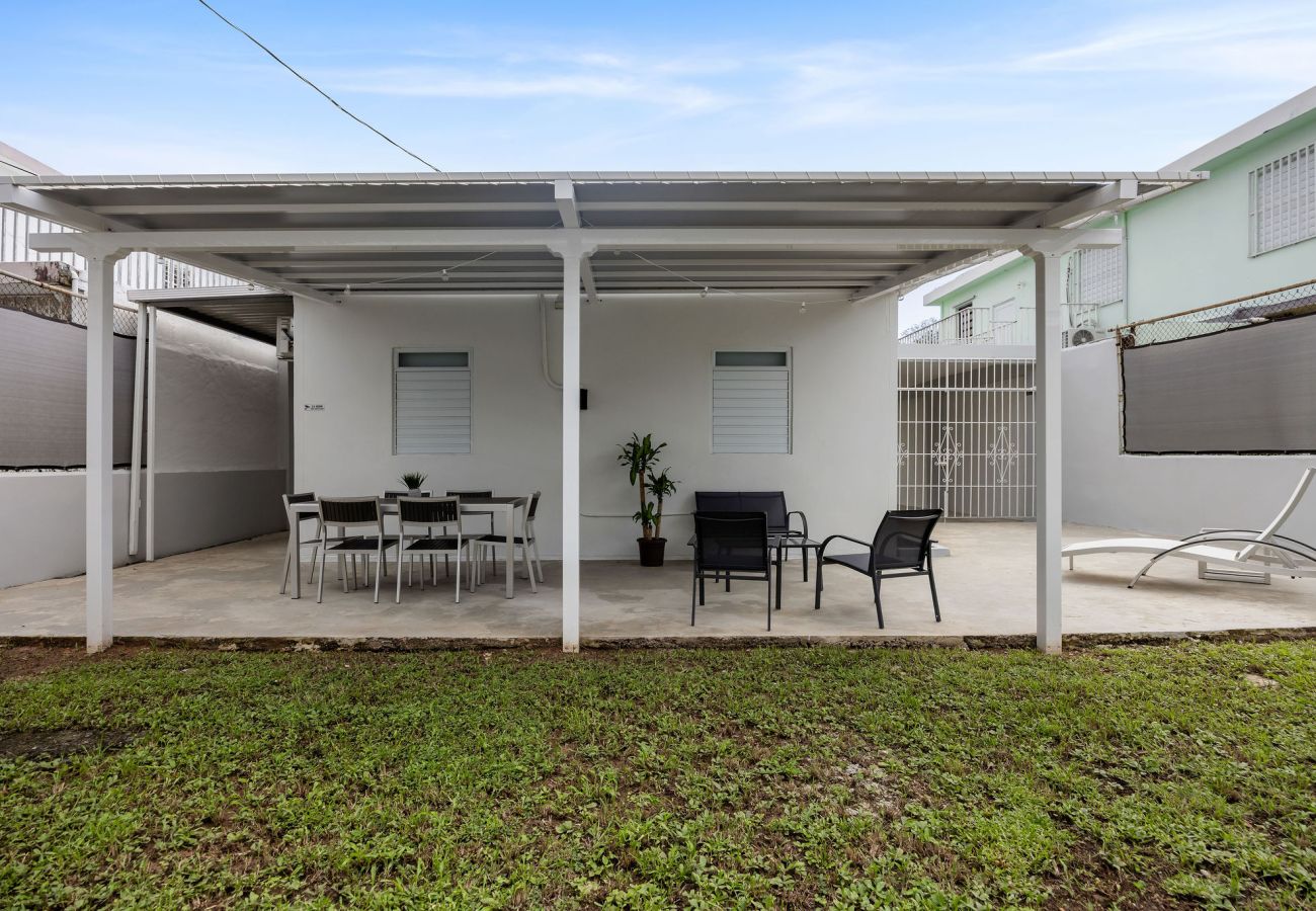 House in Carolina - Modern 3BR Home in Carolina Near Beaches & Airport