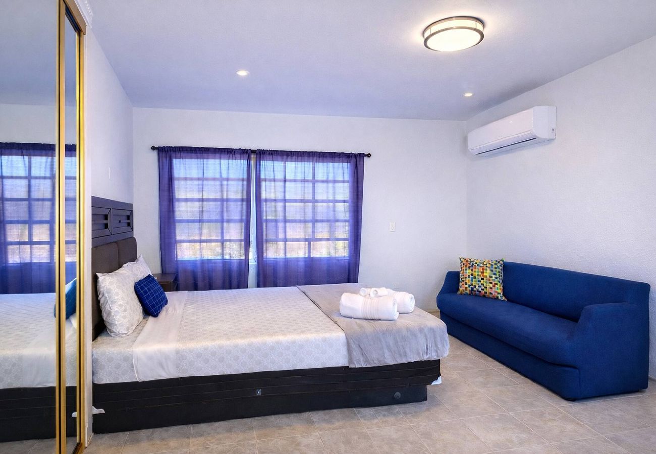 House in Dorado - 9 br in dorado 