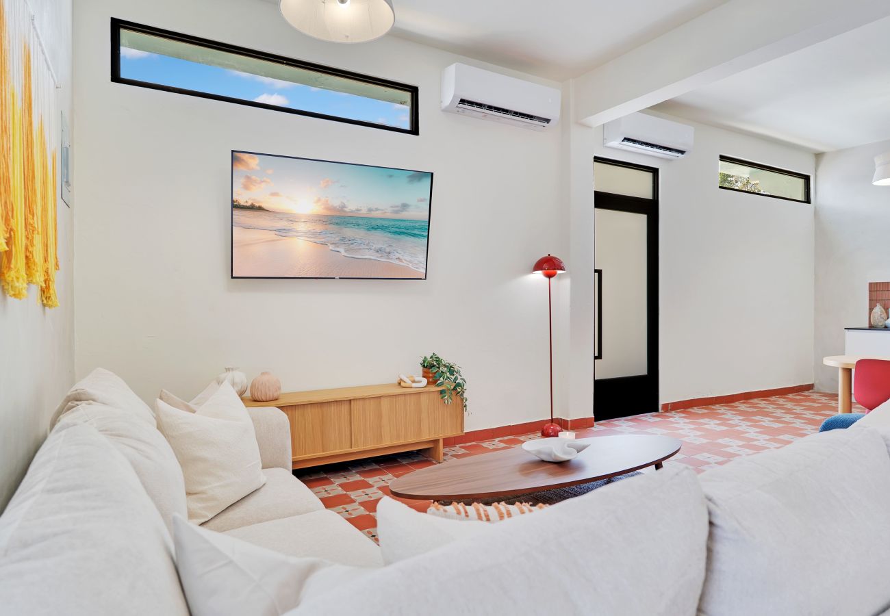 House in San Juan - Vibrant Santurce Caribbean Escape | 7BR w/ Rooftop