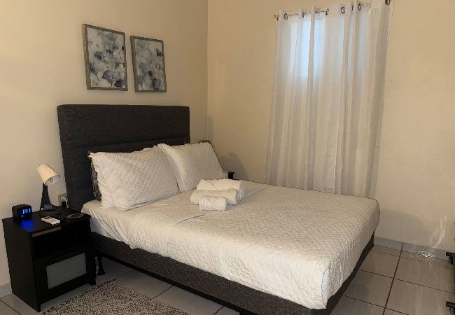 Apartment in Yauco - Boricua 2 | Eco Estudio con A/C y WiFi 