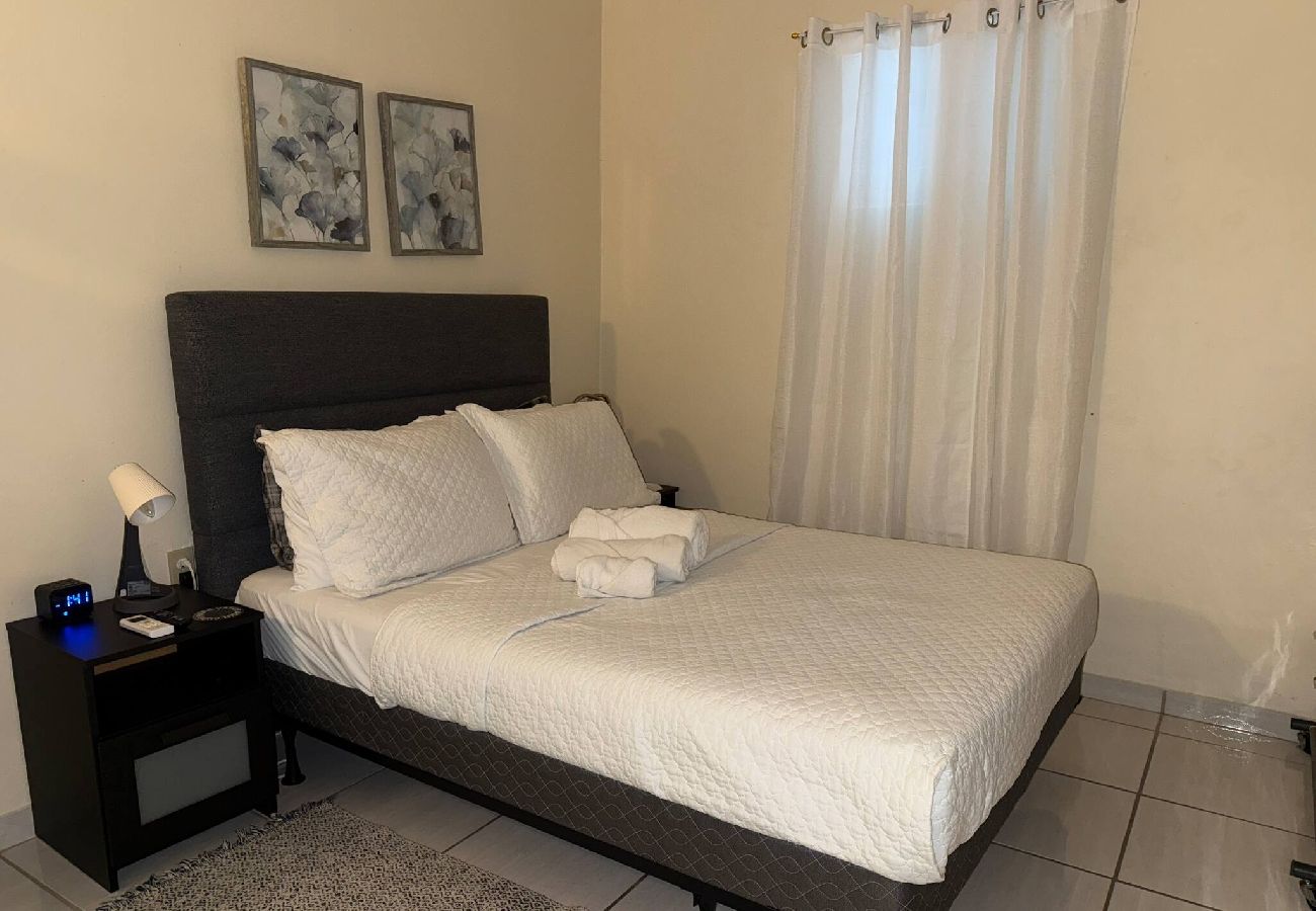 Apartment in  - Boricua 2 | Eco Estudio con A/C y WiFi 
