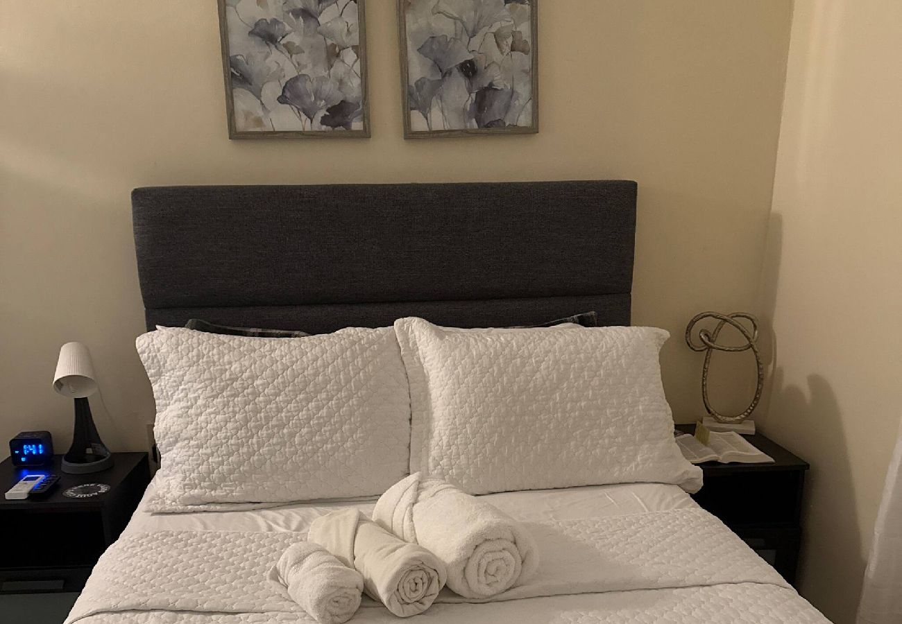Apartment in  - Boricua 2 | Eco Estudio con A/C y WiFi 