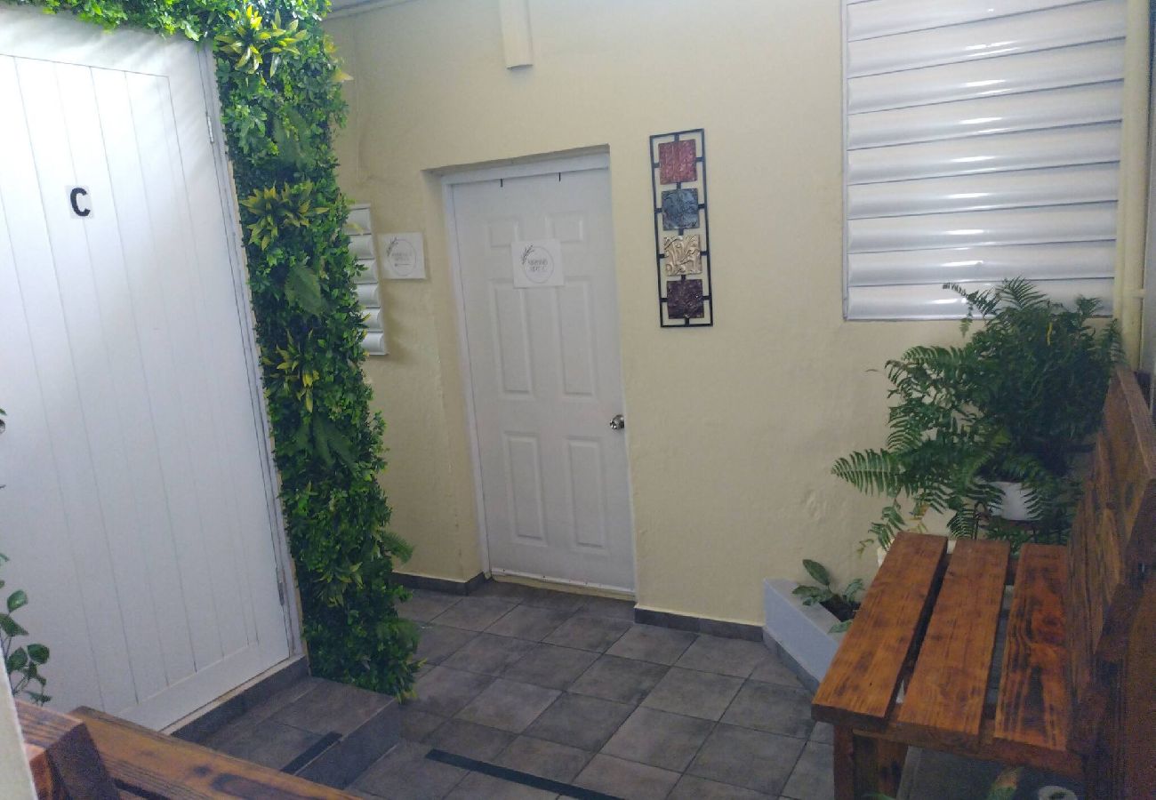 Apartment in  - Boricua 2 | Eco Estudio con A/C y WiFi 