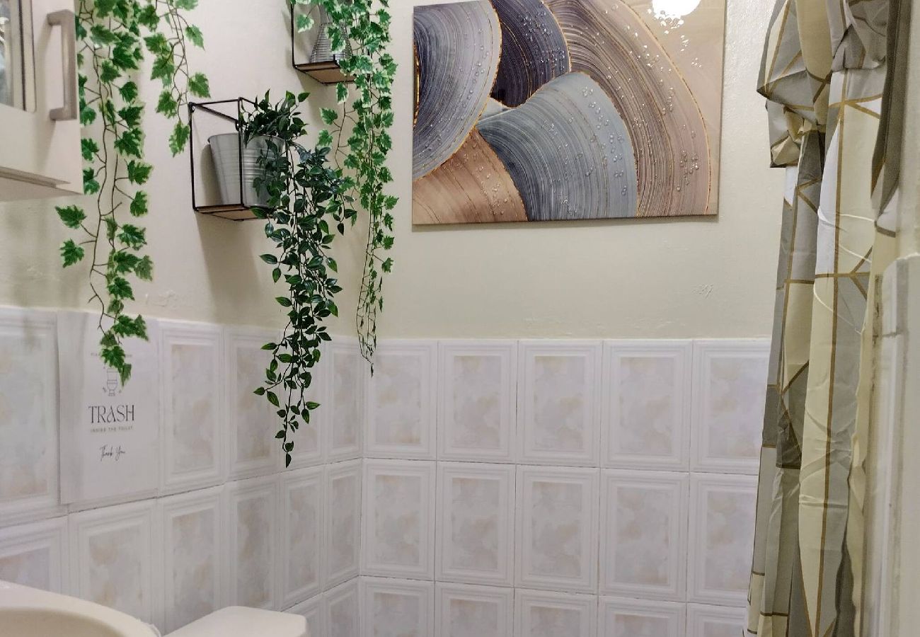 Apartment in  - Boricua 2 | Eco Estudio con A/C y WiFi 