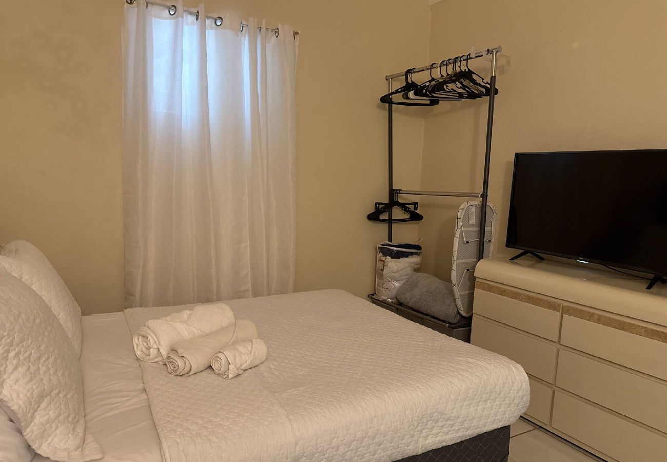 Apartment in  - Boricua 2 | Eco Estudio con A/C y WiFi 