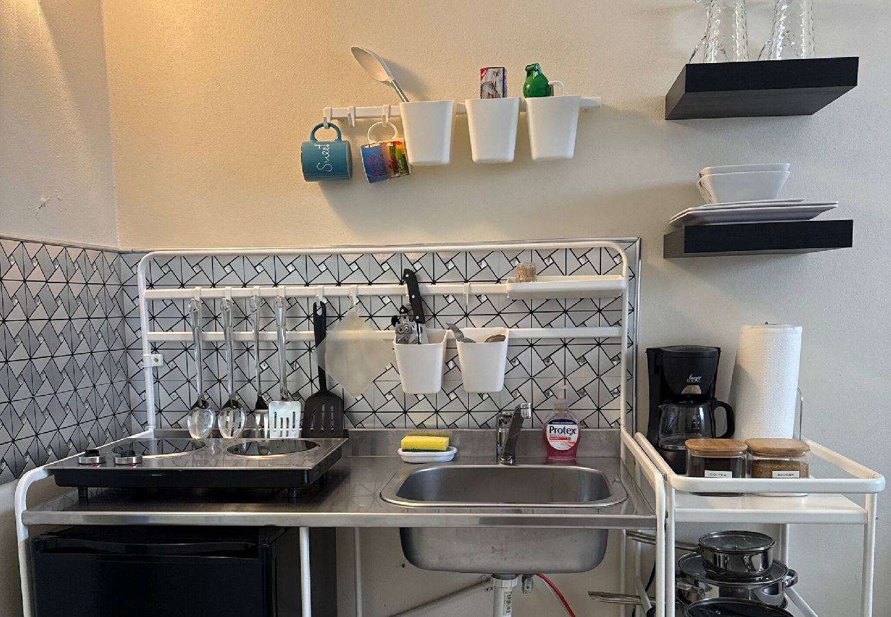 Apartment in  - Boricua 2 | Eco Estudio con A/C y WiFi 