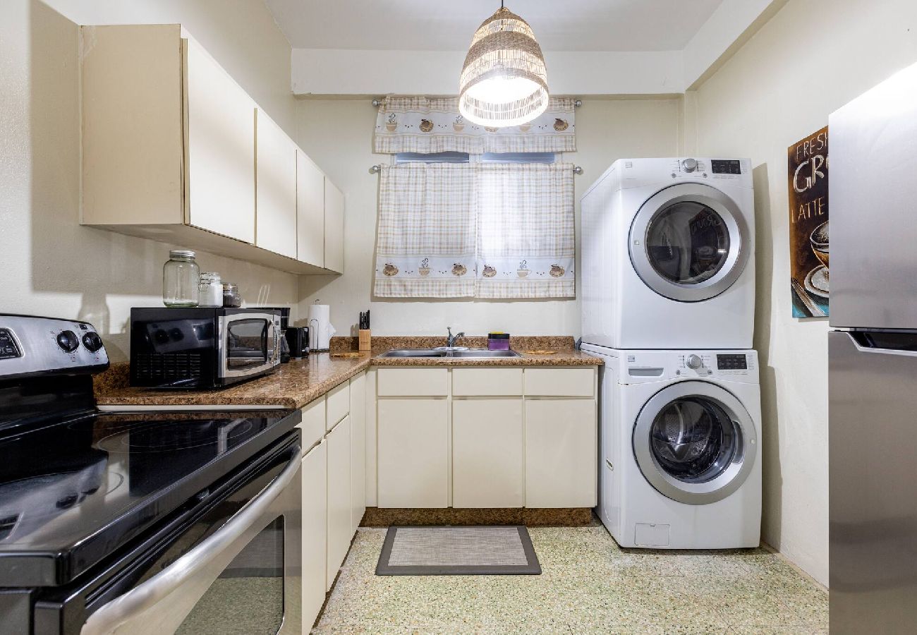 Apartment in Yauco - 3BR para 7|Aire Central+ Laundry|Camina al Pueblo 