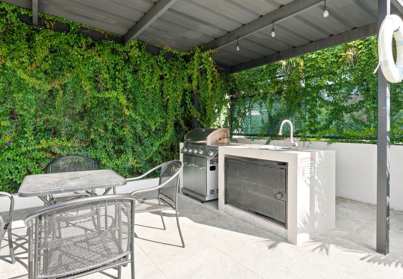Apartment in San Juan - Brisamare Apt 5 | 2BR | Pool, BBQ, Generator 
