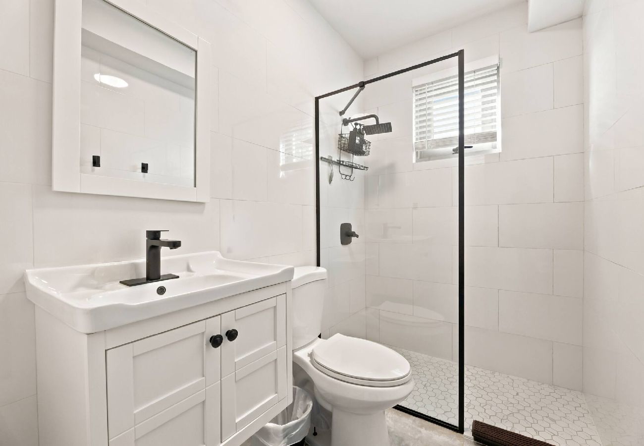 Apartment in San Juan - Brisamare Apt 3 | 2BR | Pool, BBQ, Generator 