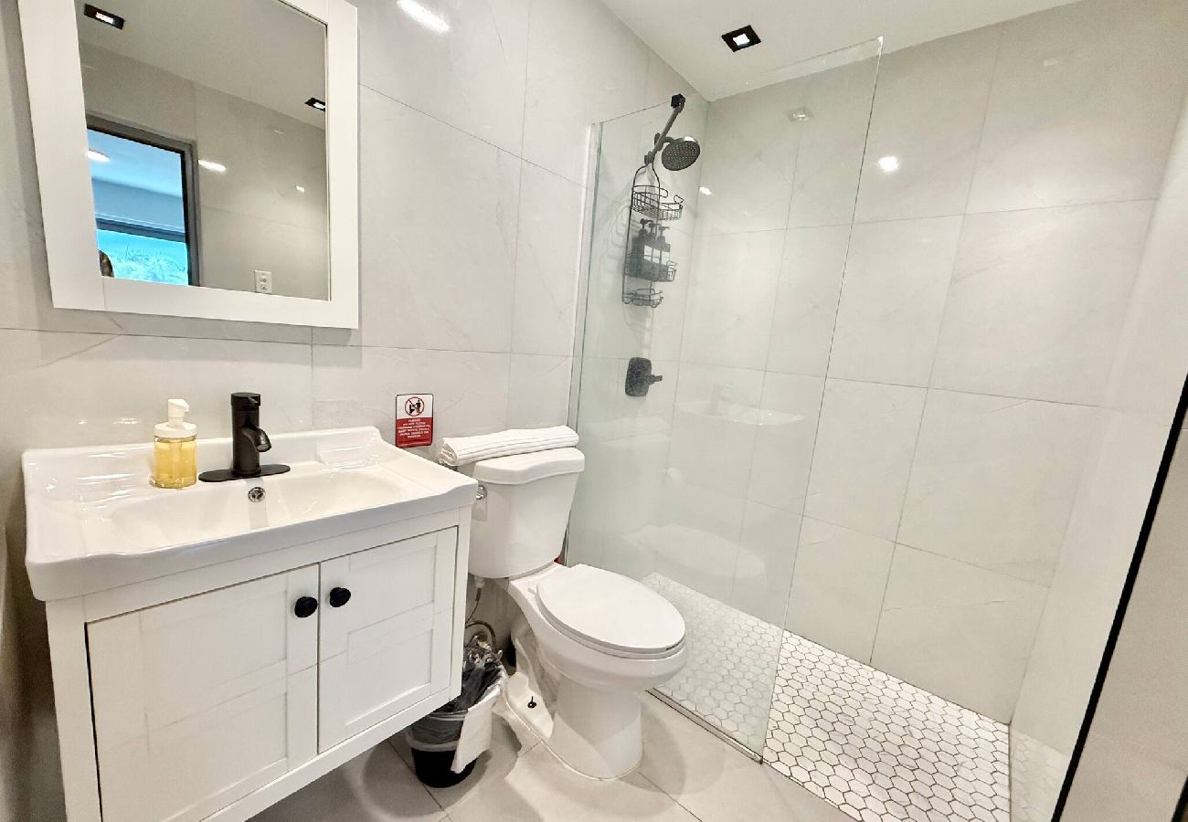 Apartment in San Juan - Brisamare Apt 4 | 1BR | Pool, BBQ, Generator 