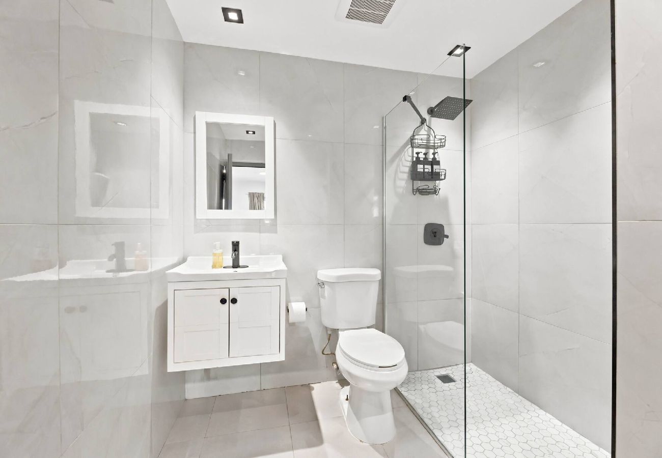 Apartment in San Juan - Brisamare Apt 4 | 1BR | Pool, BBQ, Generator 