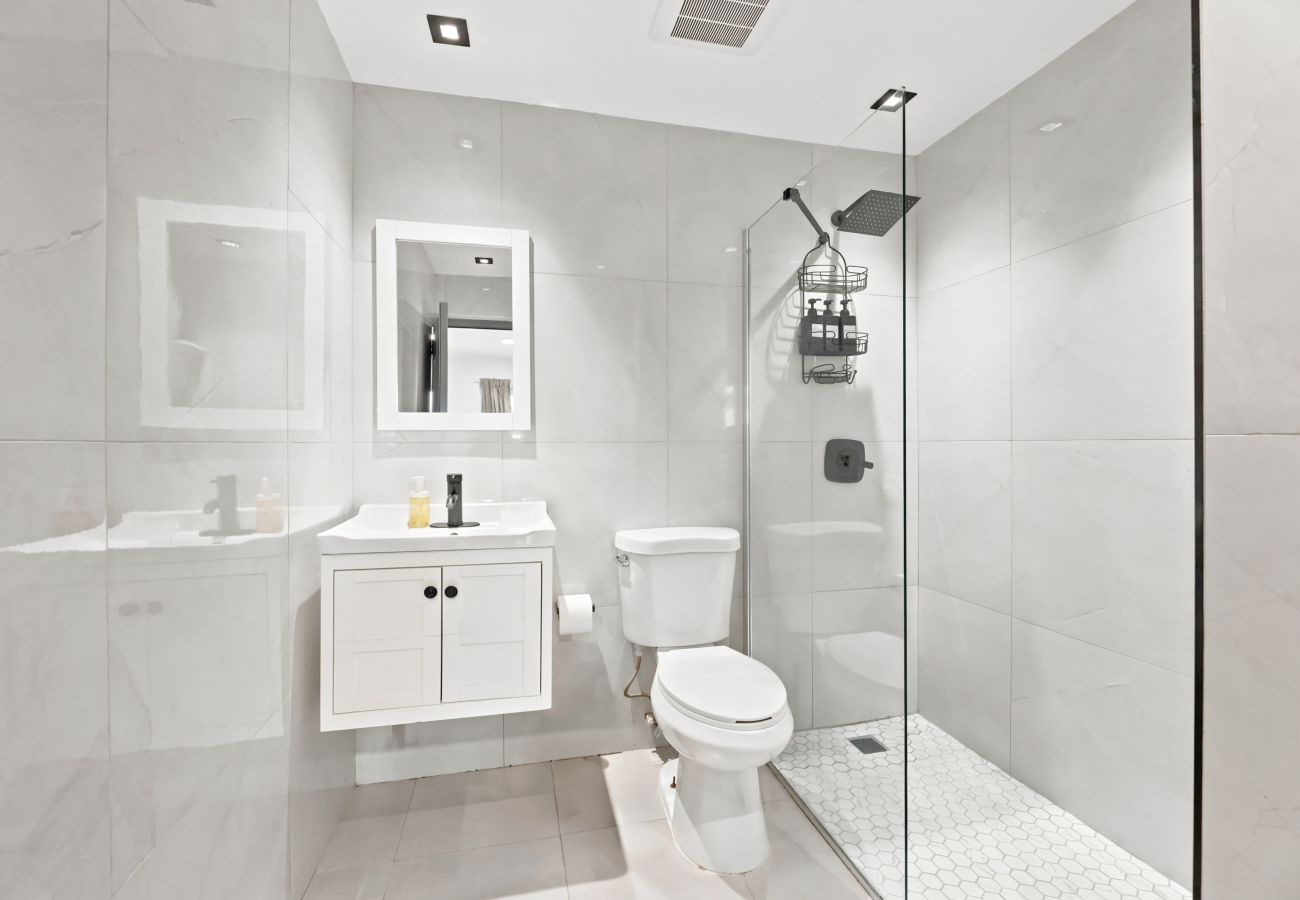 Apartment in San Juan - Brisamare Apt 4 | 1BR | Pool, BBQ, Generator 
