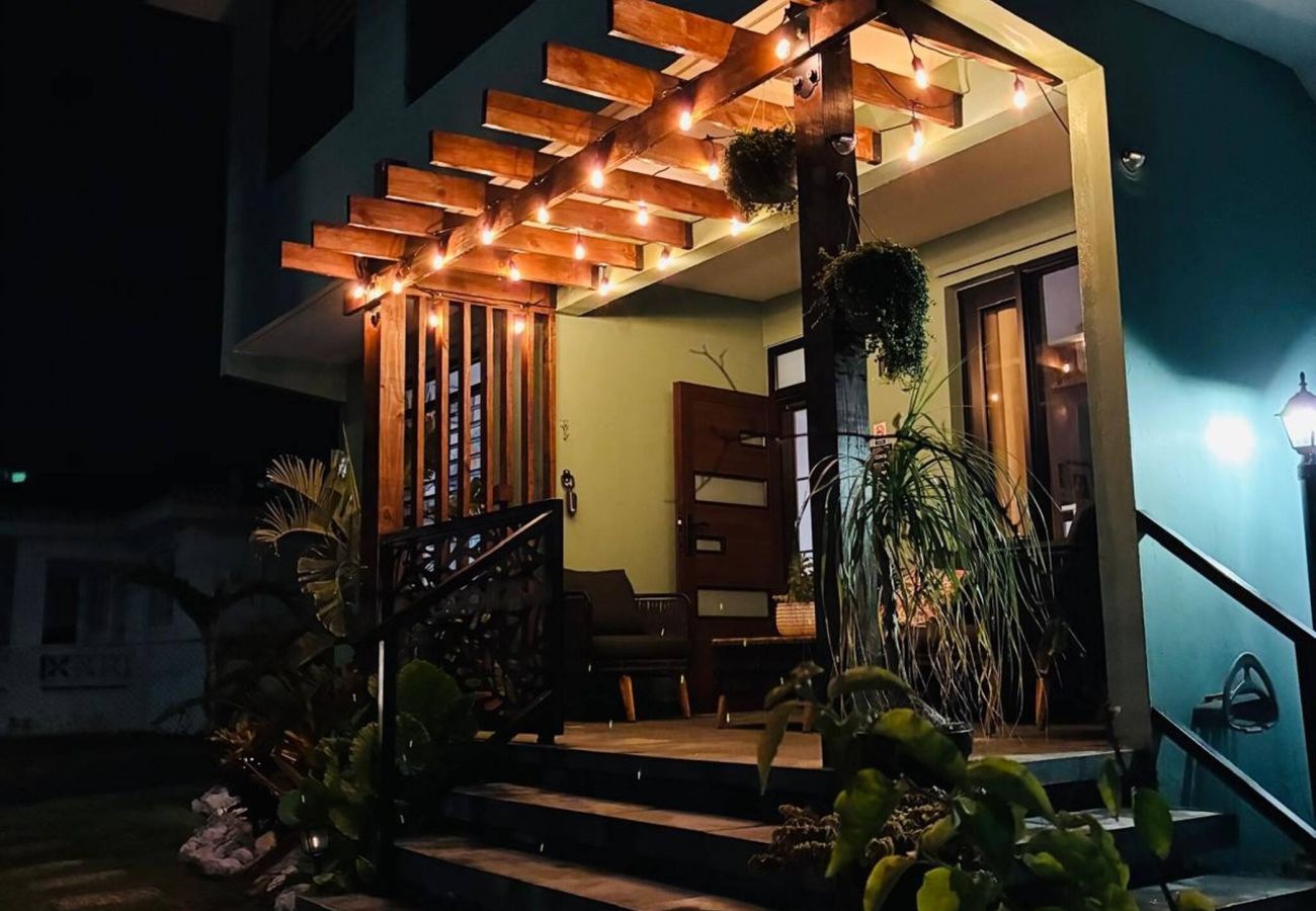 House in Camuy - 6BR Beachfront Compound w/ Generator & Games 