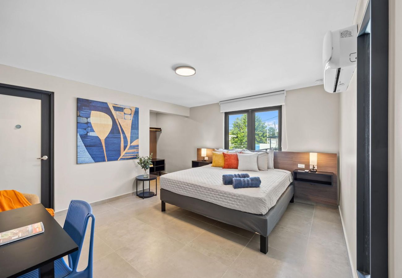Rent by room in Carolina - Isla Verde Ocean Breeze | Luxury Beach Suites 2G