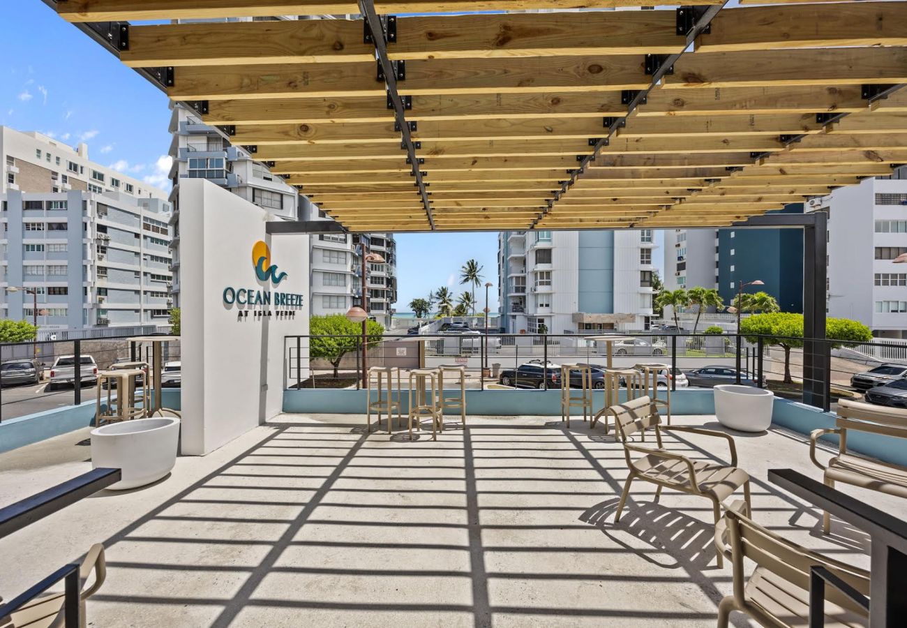 Rent by room in Carolina - Isla Verde Ocean Breeze | Luxury Beach Suites 2A