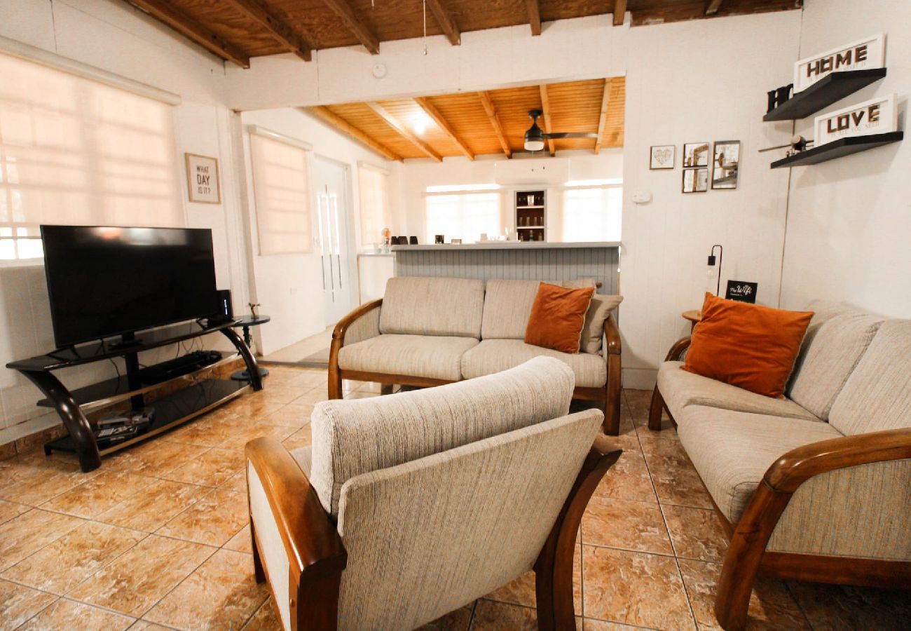 House in Rincon - Casa Isabel en Calvache Rincon PR for 6 people. 