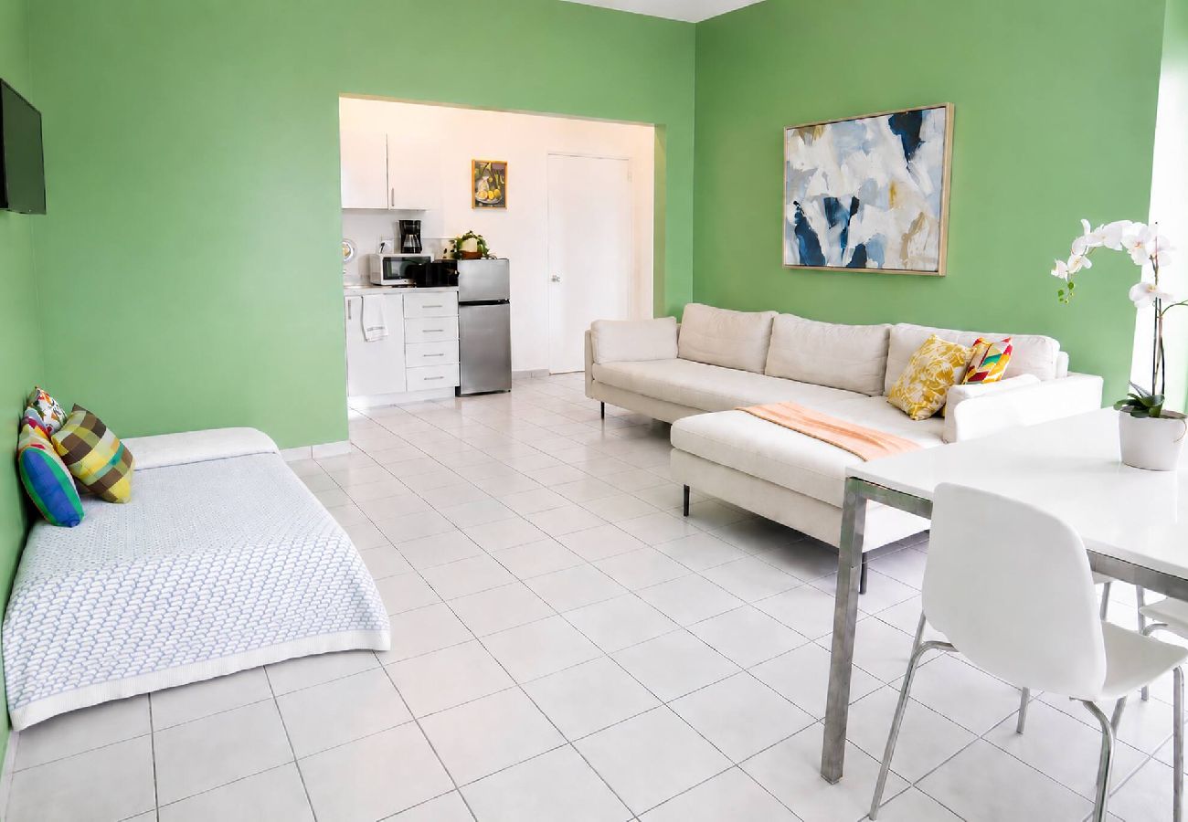Apartment in San Juan - 1BR with Balcony Steps from Escambron Beach 