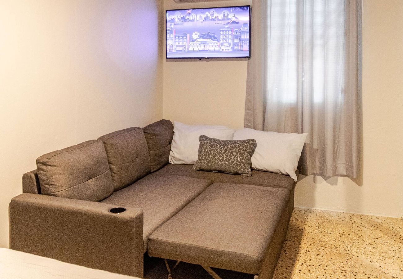 Apartment in San Juan - Trujillo Alto - Parking Gratis, TV, A/C, Wi-Fi 