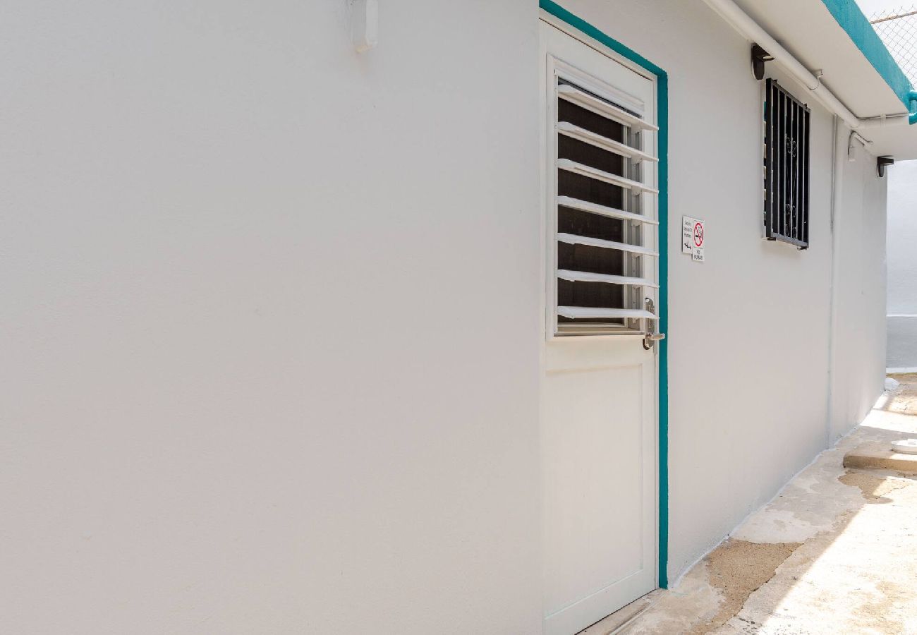 Apartment in San Juan - Trujillo Alto - Parking Gratis, TV, A/C, Wi-Fi 