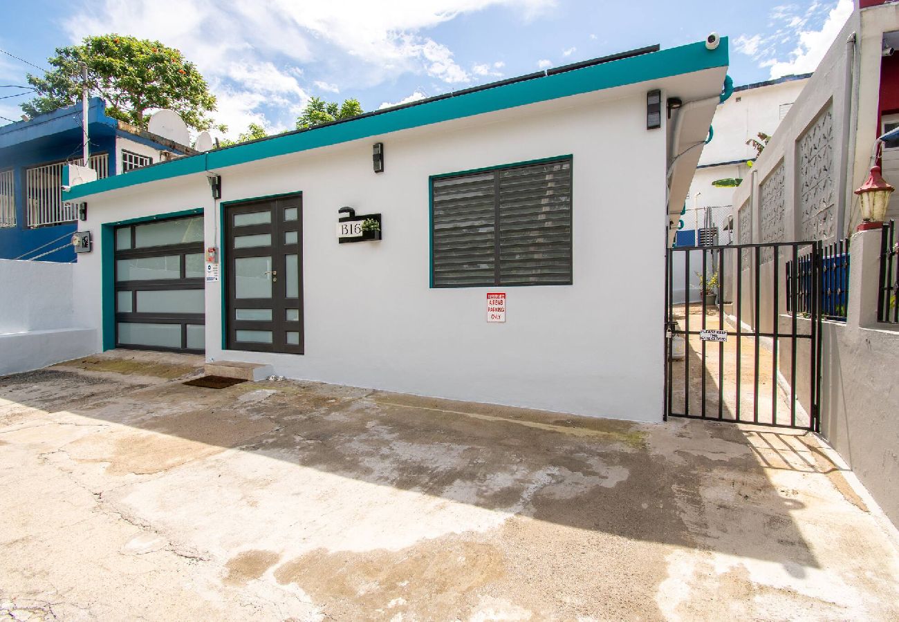 Apartment in San Juan - Trujillo Alto - Parking Gratis, TV, A/C, Wi-Fi 