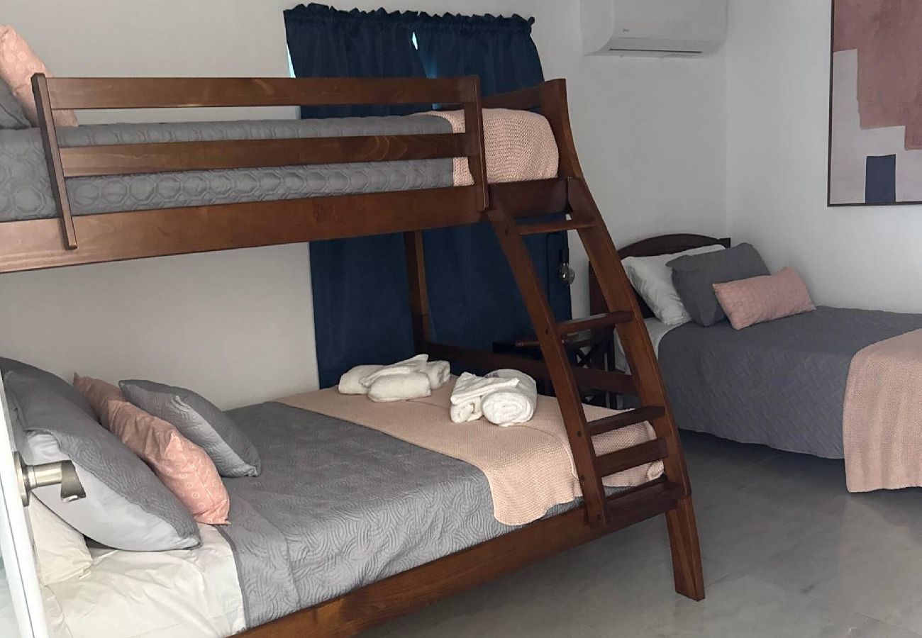 House in Cabo Rojo - Armonia Rosada Bed and Breakfast LLC
