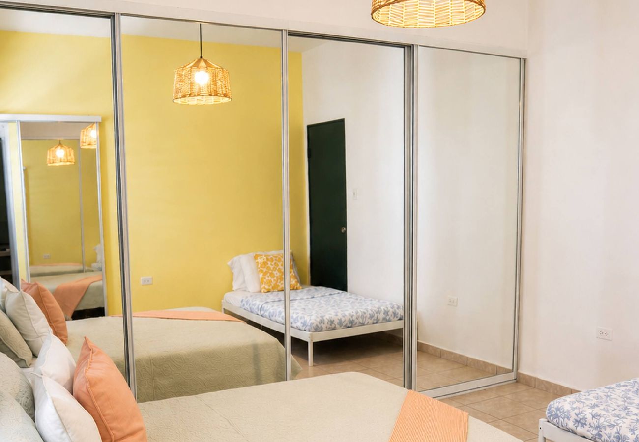 Apartment in San Juan - Charming 1 BR Walking Distance to Escambron Beach 