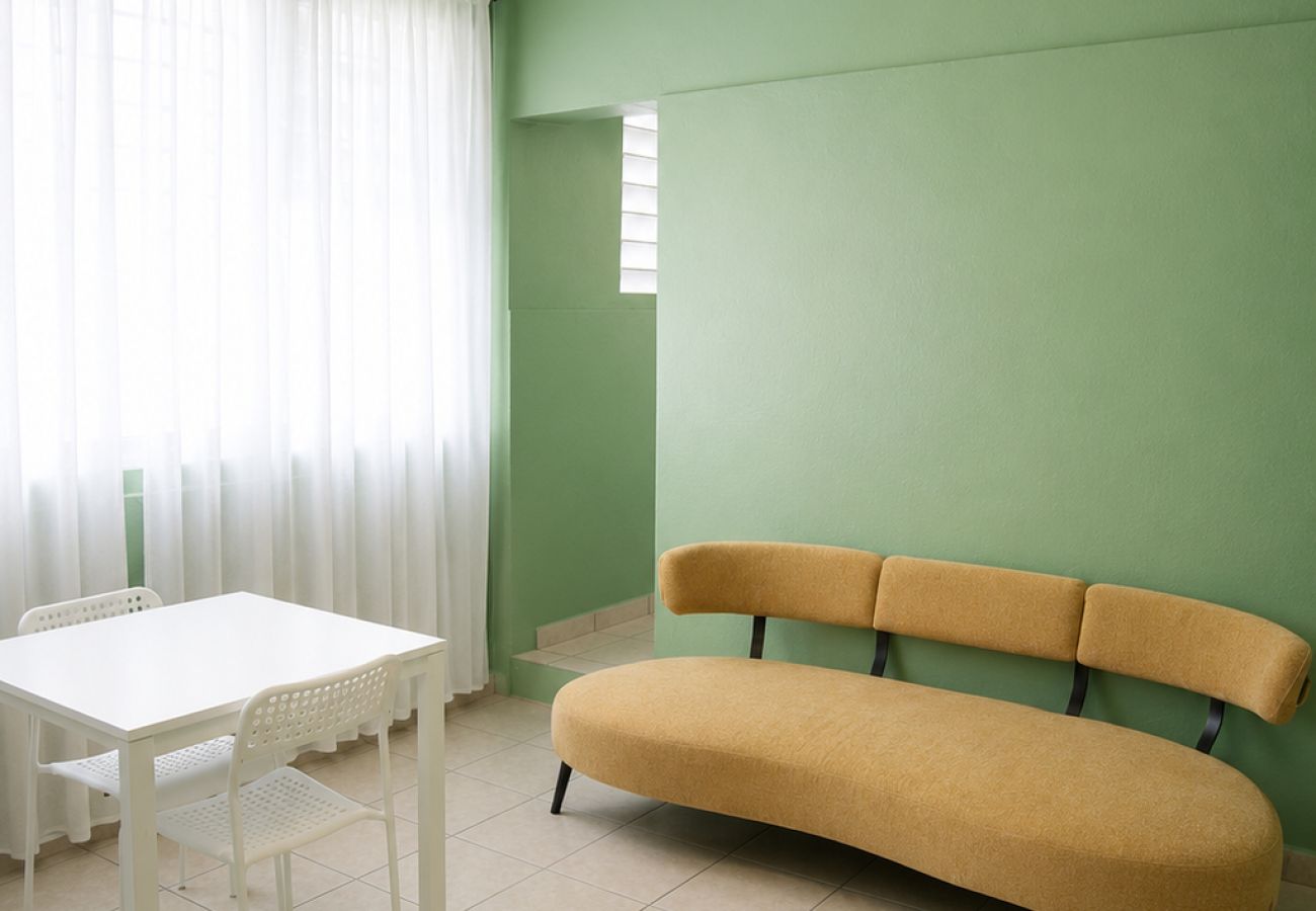 Apartment in San Juan - Charming 1 BR Walking Distance to Escambron Beach 