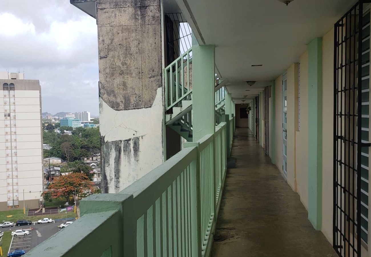 Apartment in Hato Rey - Charming 2BR in Condado – 4 Min to the Beach & Parking