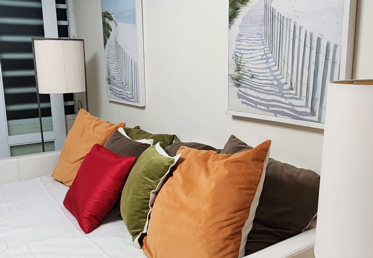 Apartment in Hato Rey - Charming 2BR in Condado – 4 Min to the Beach & Parking