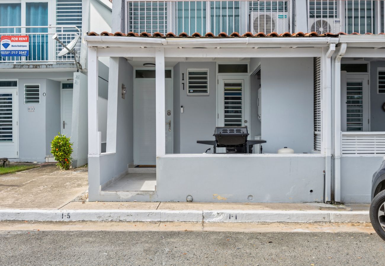 Townhouse in Dorado - Cozy & Spacious Dorado Townhouse