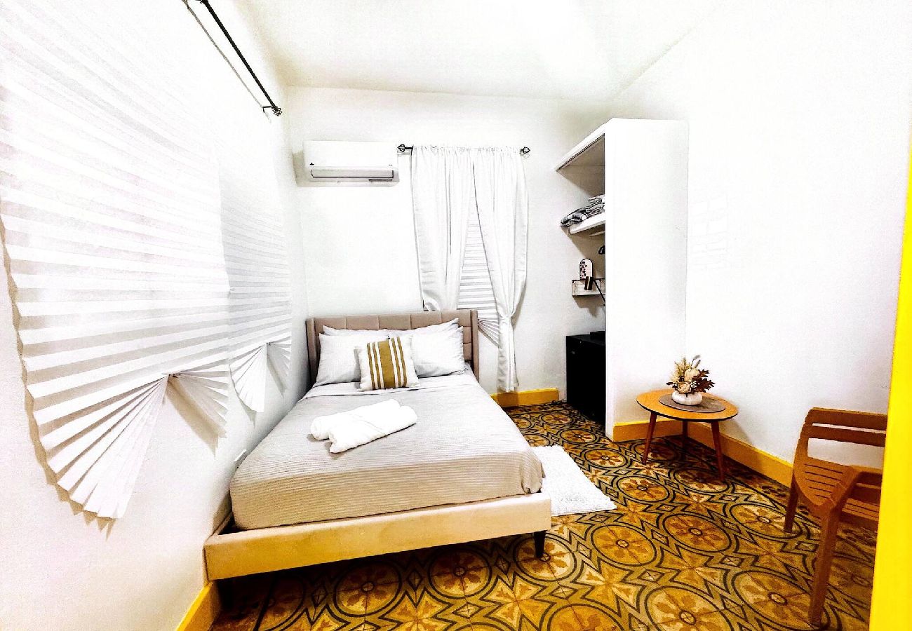 House in San Juan - -