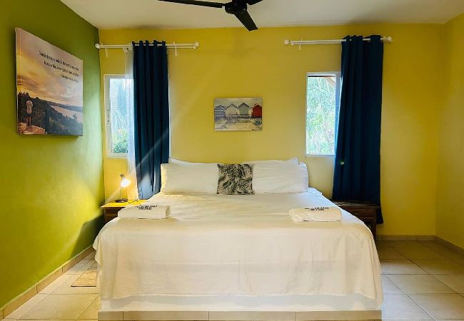 Rent by room in El Caimito - Villas Del Lago Resort – Family Suite | Upper Floor