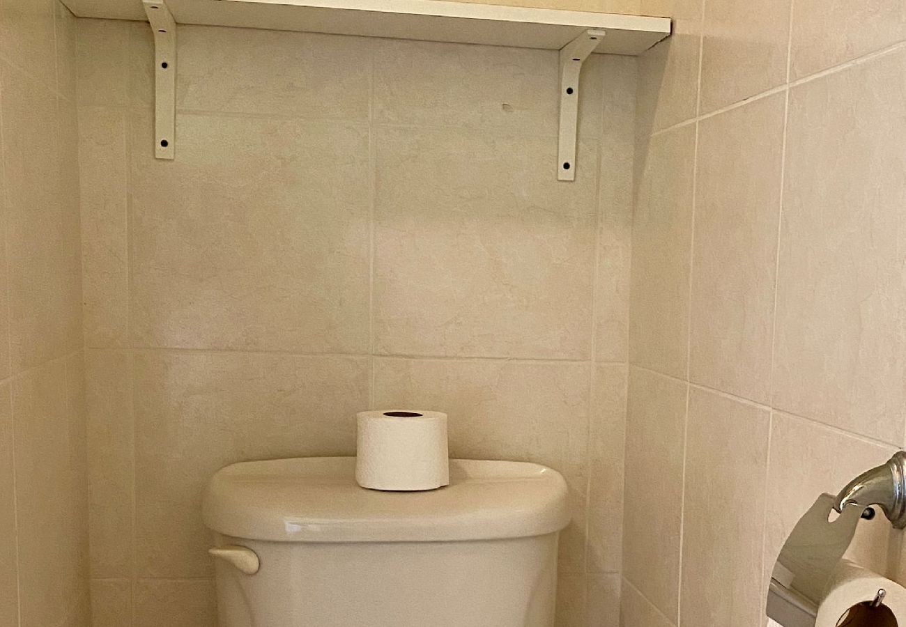 Rent by room in El Caimito - Villas Del Lago Resort – Family Suite | Upper Floor