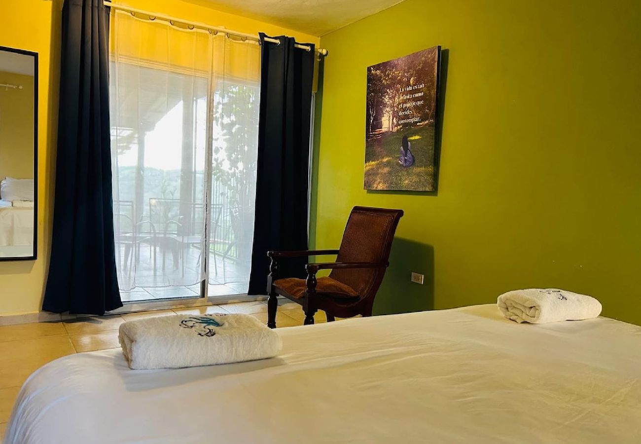 Rent by room in El Caimito - Villas Del Lago Resort – Family Suite | Upper Floor