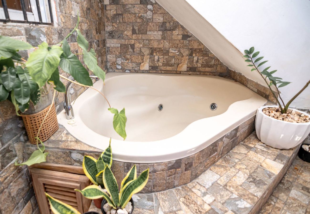 Apartment in Puerto Plata - Puerto Plata | 2BR | Jacuzzi | Terrace | Modern & Central