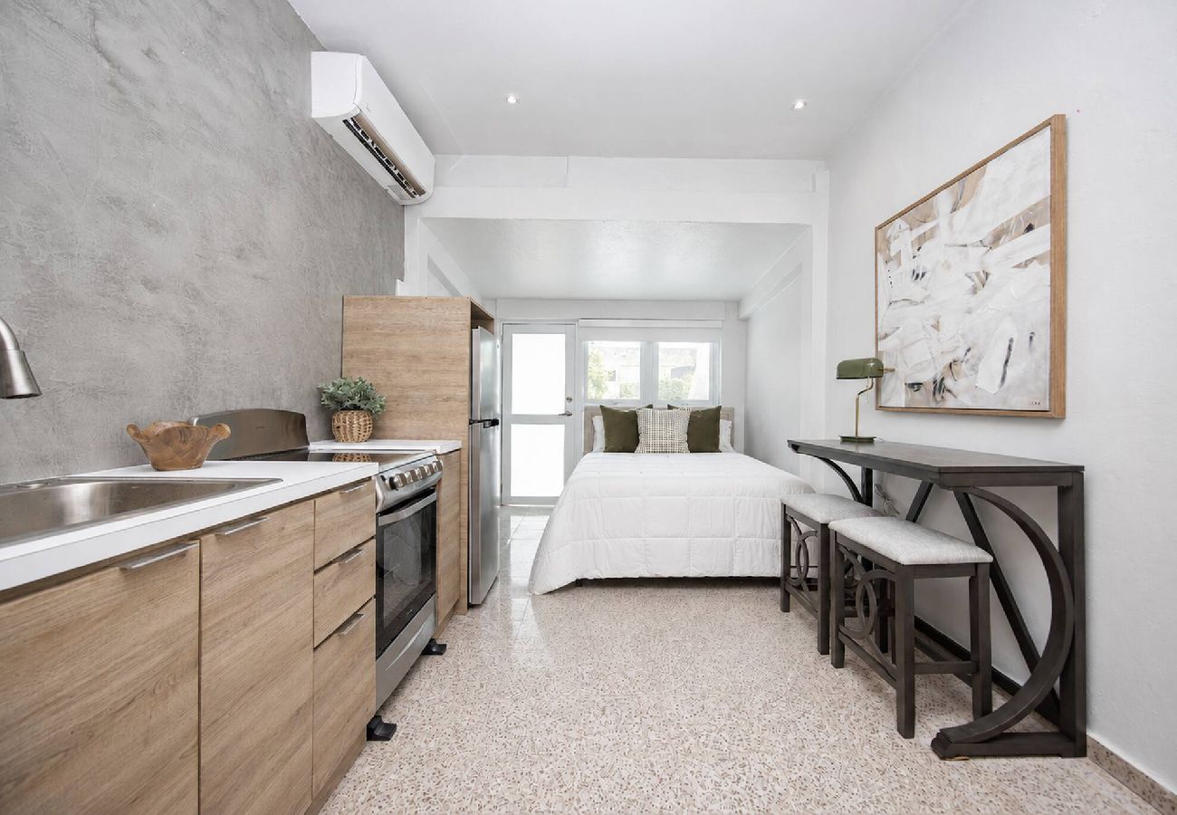 Apartment in San Juan - Cozy Studio Steps from La Cerra 