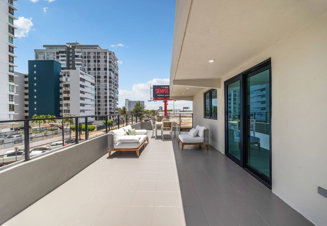 Apartment in Carolina - 2 Floors | 2 Suites | 2 Min to Beach | Private Pool