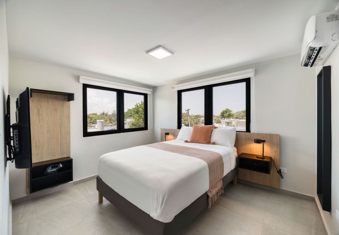 Apartment in Carolina - 2 Floors | 2 Suites | 2 Min to Beach | Private Pool