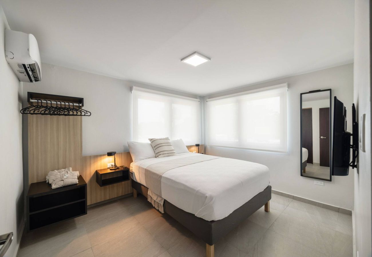 Apartment in Carolina - 2 Floors | 2 Suites | 2 Min to Beach | Private Pool