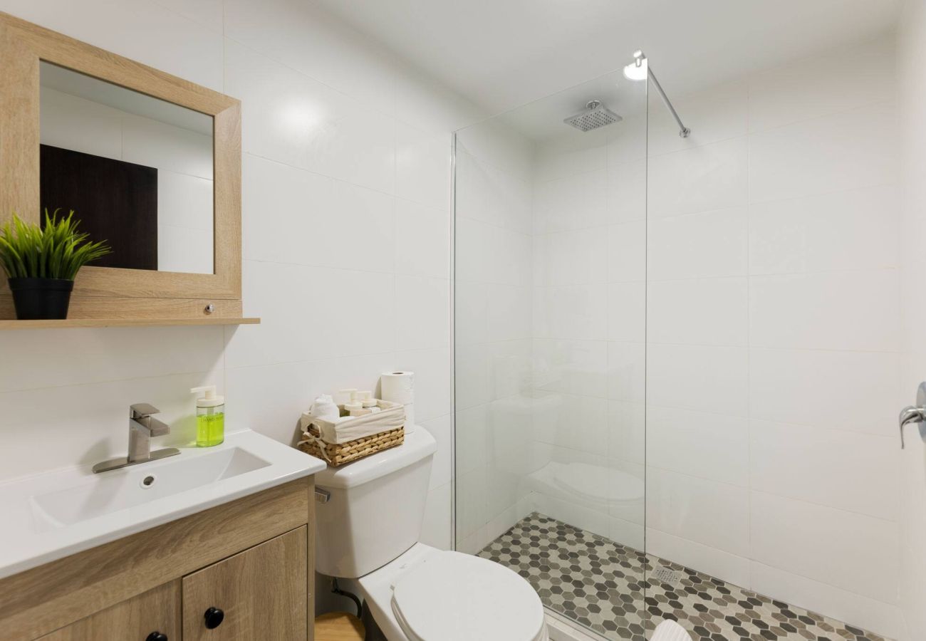 Apartment in Carolina - 2 Floors | 2 Suites | 2 Min to Beach | Private Pool
