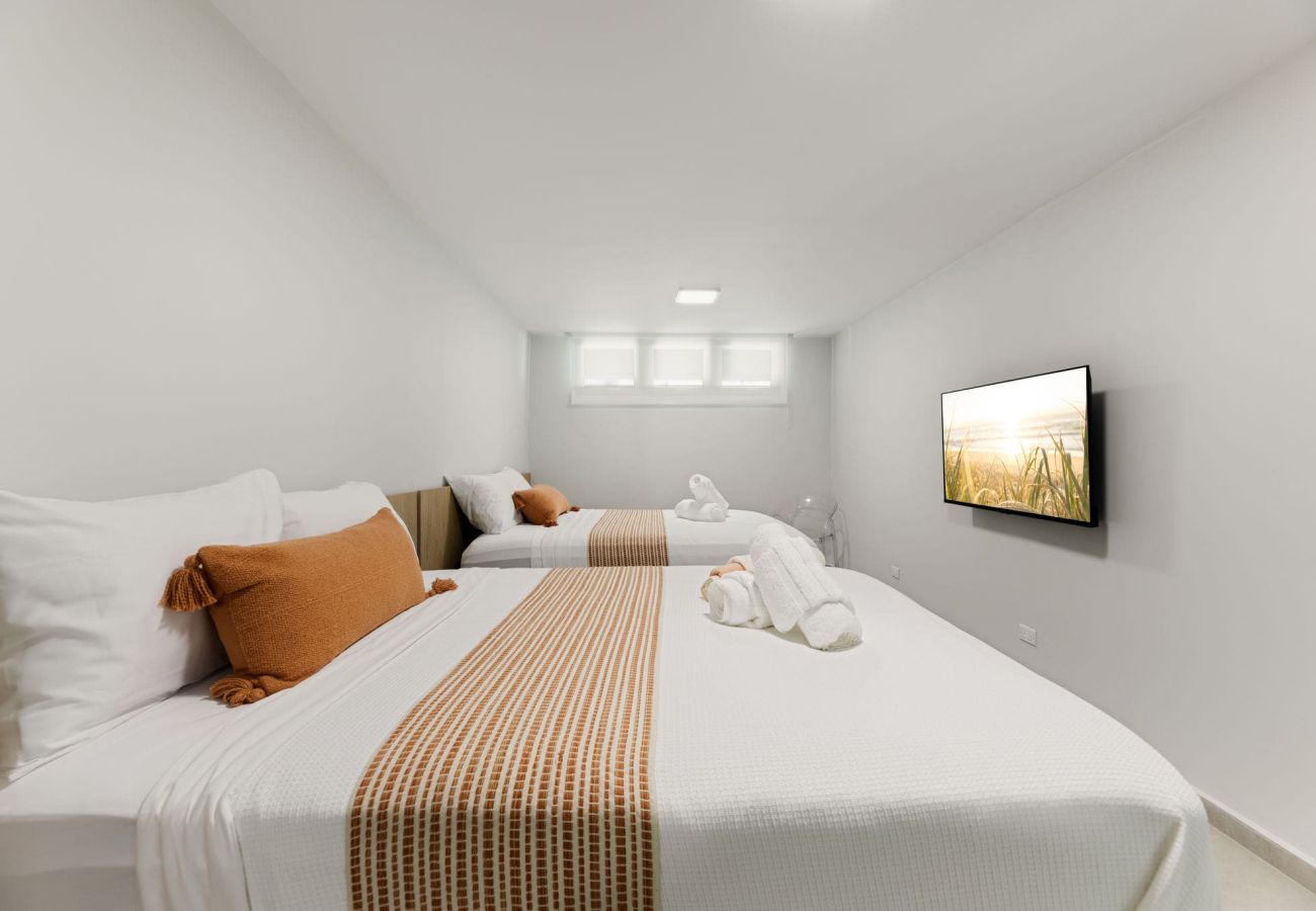 Apartment in San Juan - 14 Guests | 2 Suites | 2 Min Beach | Private Pool